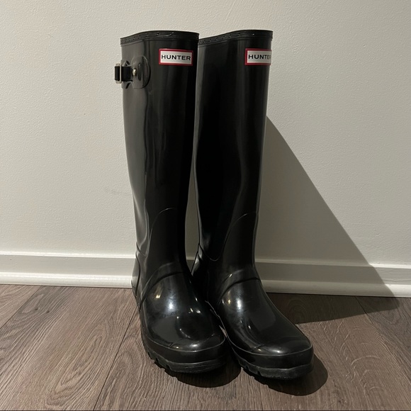 COPY - Hunter Tall Rainboots - Picture 2 of 5